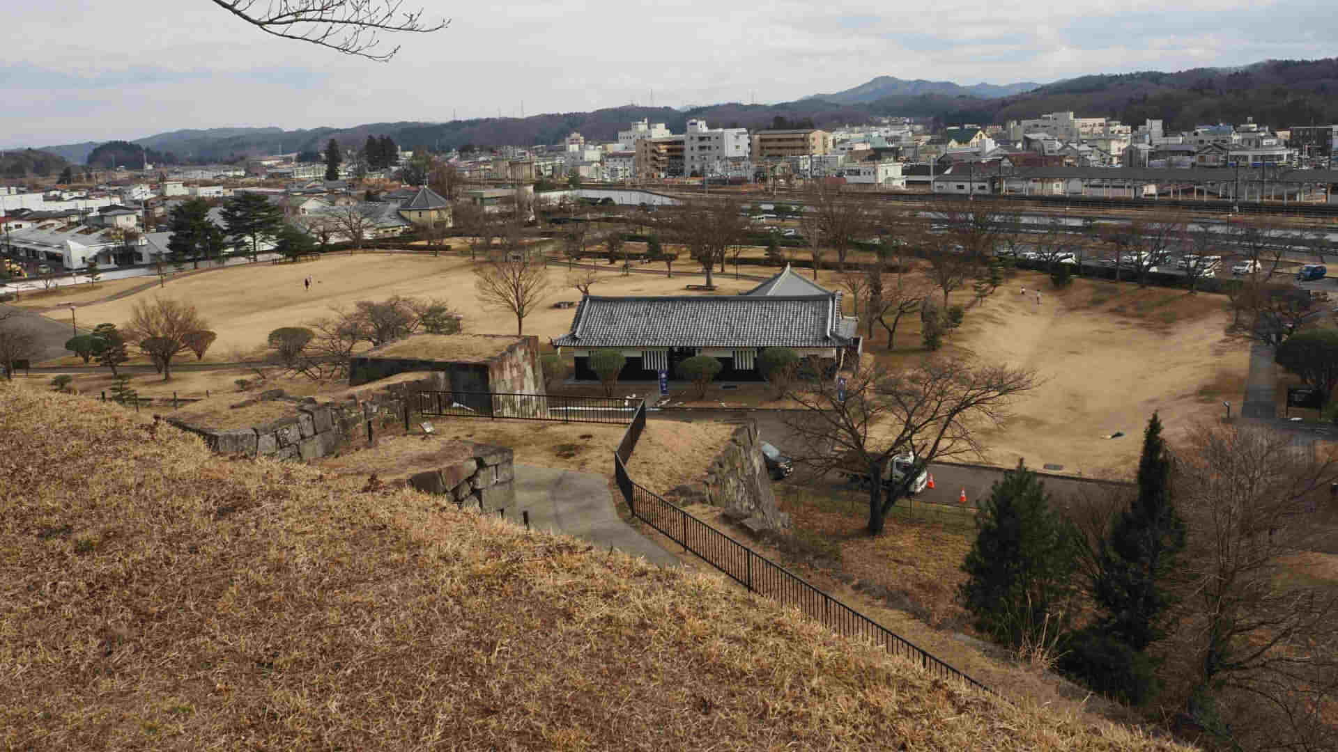 Shiroyama Park